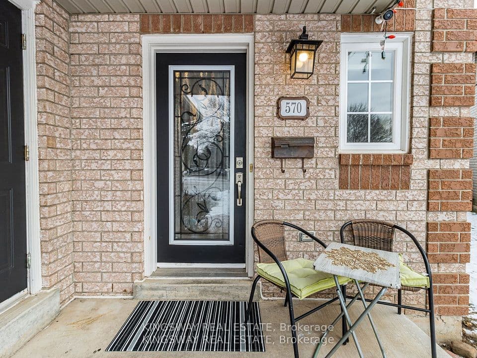 570 Enfield Road, Burlington, ON L7T 2X5 – photo 2