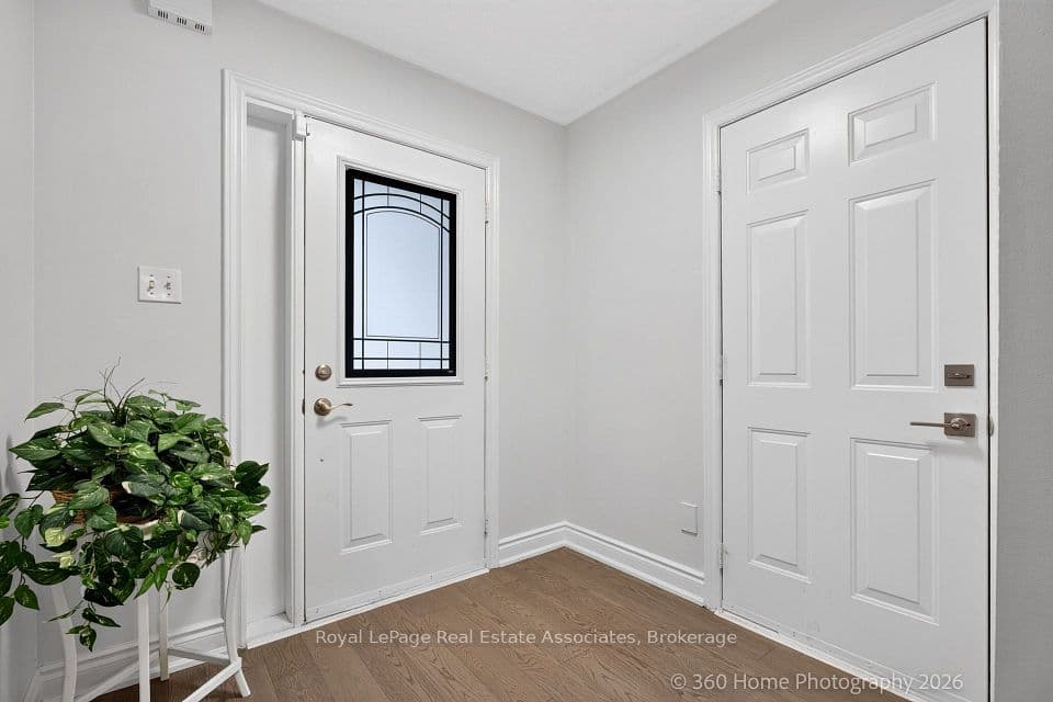 43 Hillsburgh Drive, Brampton, ON L6X 4Z4 – main photo