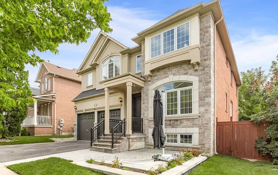 54 Apple Blossom Crescent, Halton Hills, ON L7G 6L5 – photo 2