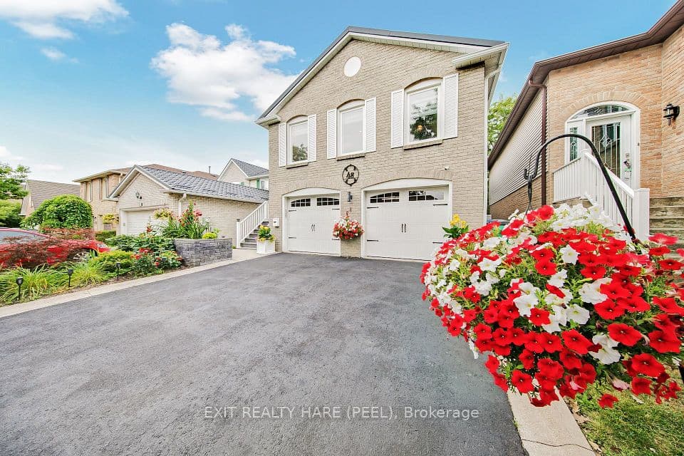48 Nanport Street, Brampton, ON L6S 4A3 – photo 2