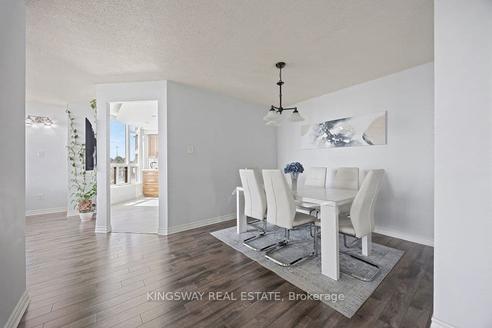 12 Laurelcrest Street 507, Brampton, ON L6S 5Y4 – photo 3