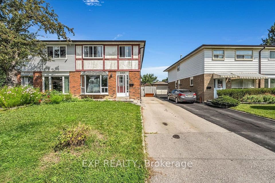 3313 Acala Crescent, Mississauga, ON L5A 3E4 – photo 3
