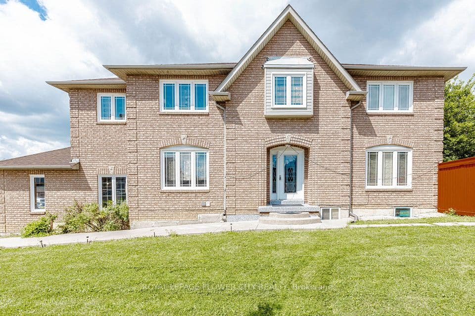 14 Canarvan Court, Brampton, ON L6Y 4X5 – main photo