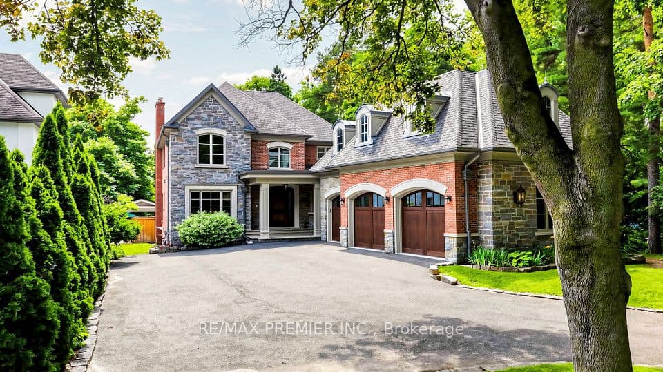2064 Dickson Road, Mississauga, ON L5B 1Y6 – main photo