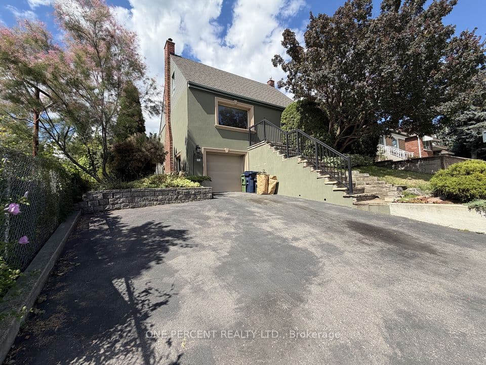 112 Yore Road, Toronto, ON M6M 1X1 – photo 2