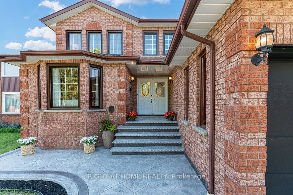 2598 Mason Heights, Mississauga, ON L5B 2S2 – photo 2