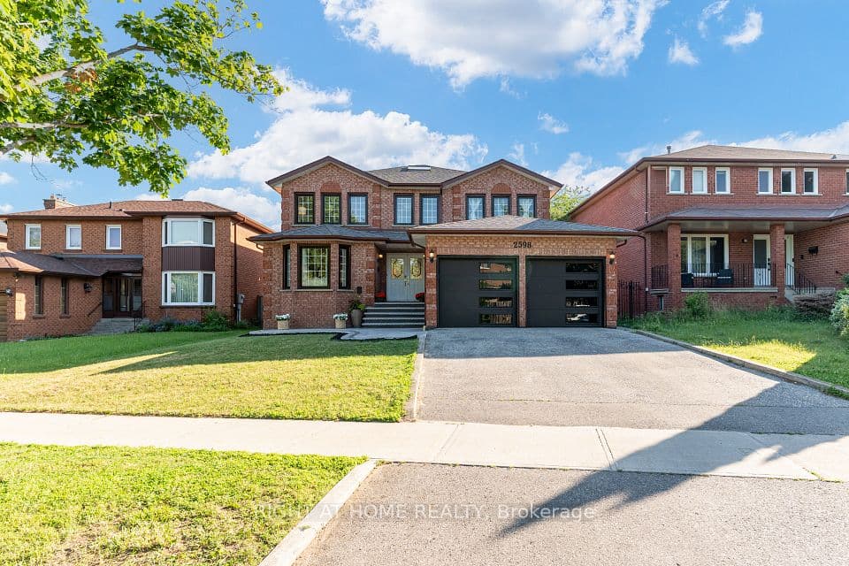 2598 Mason Heights, Mississauga, ON L5B 2S2 – main photo