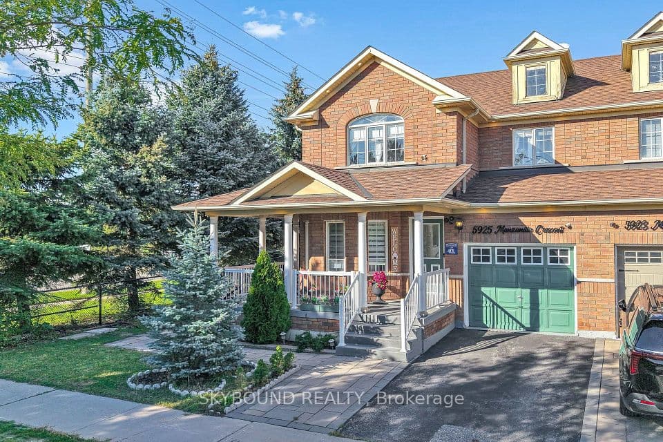 5925 Manzanillo Crescent, Mississauga, ON L5M 6Y6 – photo 2