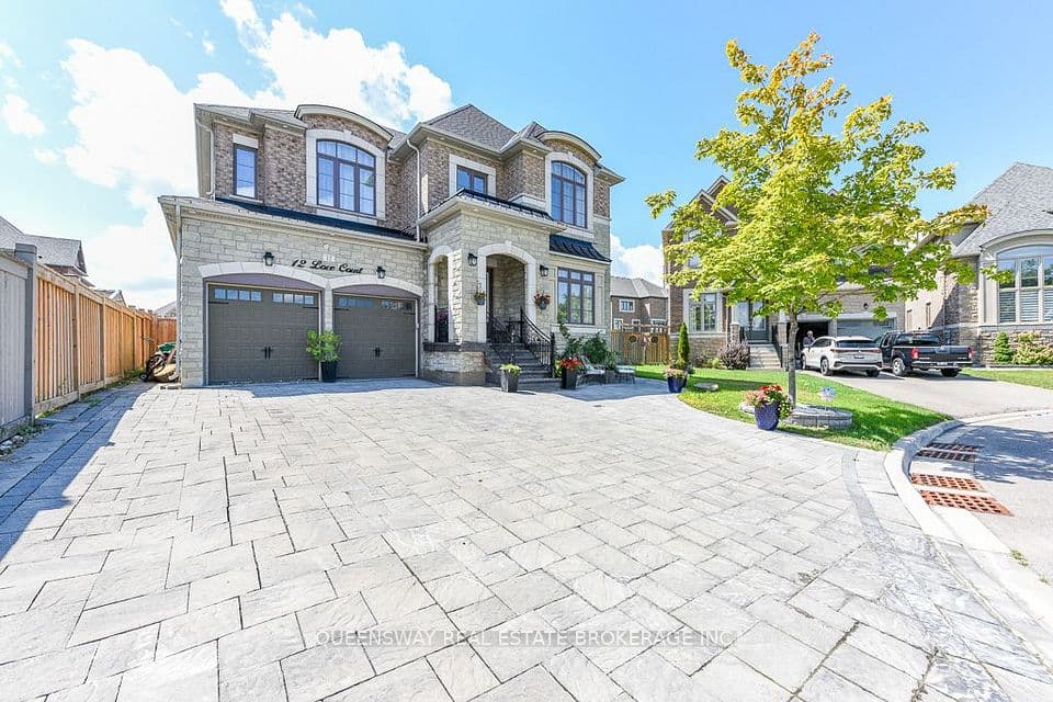 12 Love Court, Brampton, ON L6P 4H6 – photo 3