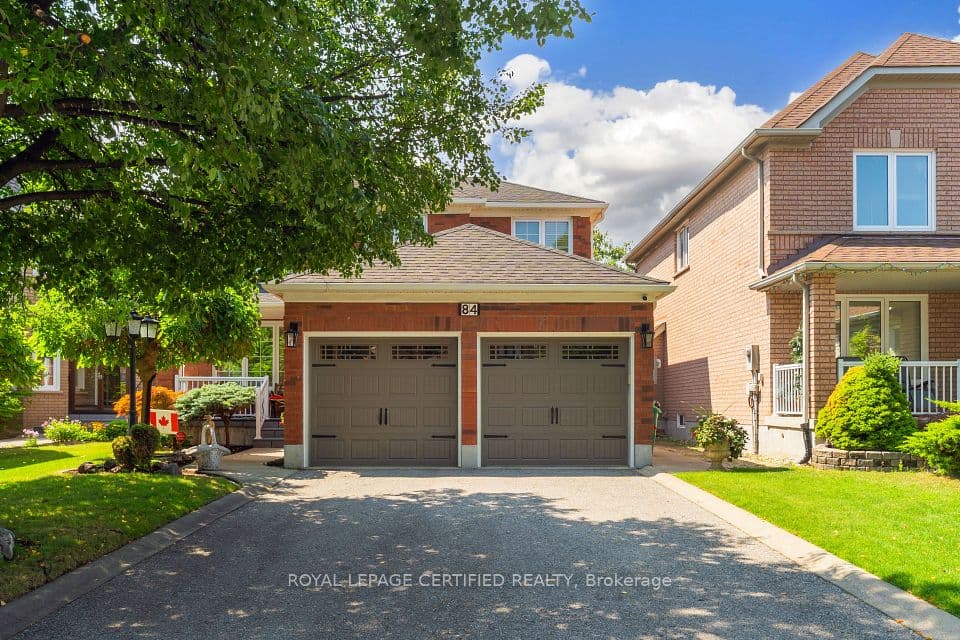 84 Softneedle Avenue, Brampton, ON L6R 1L2 – main photo