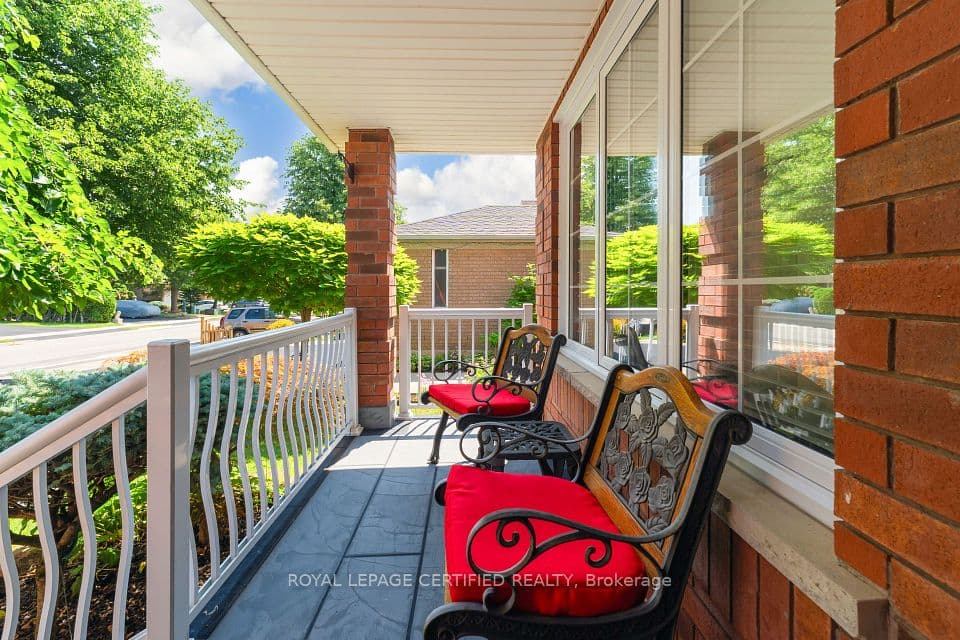 84 Softneedle Avenue, Brampton, ON L6R 1L2 – photo 3