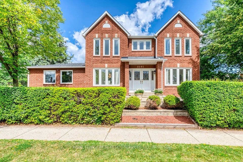 2101 Galena Crescent, Oakville, ON L6H 4A2 – photo 2