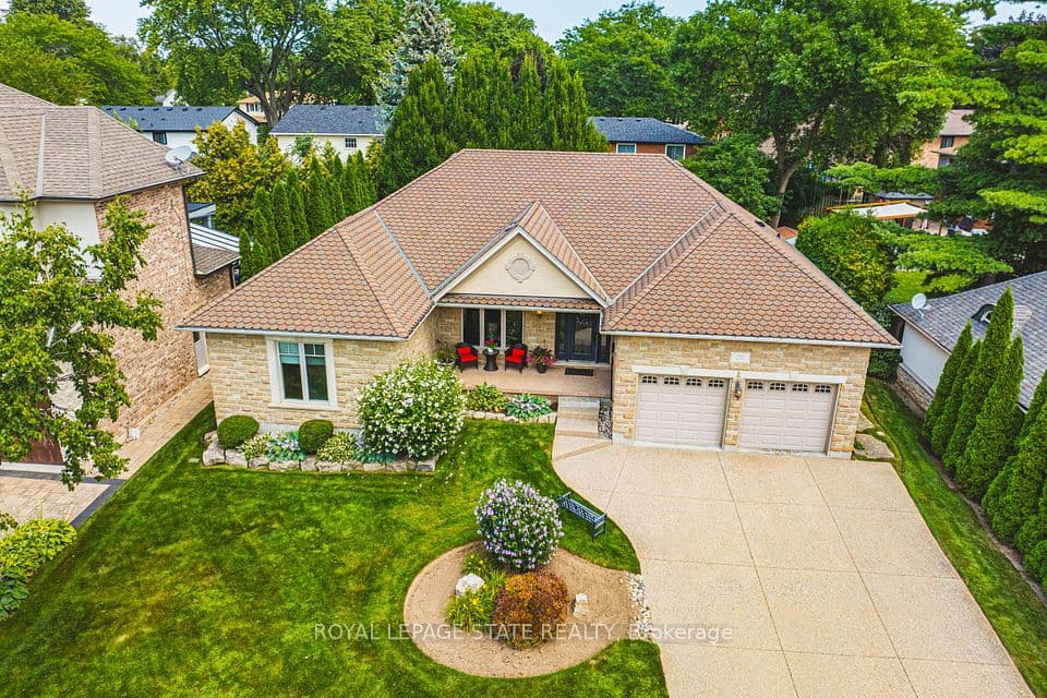 231 Pine Cove Road, Burlington, ON L7N 1W1 – photo 2