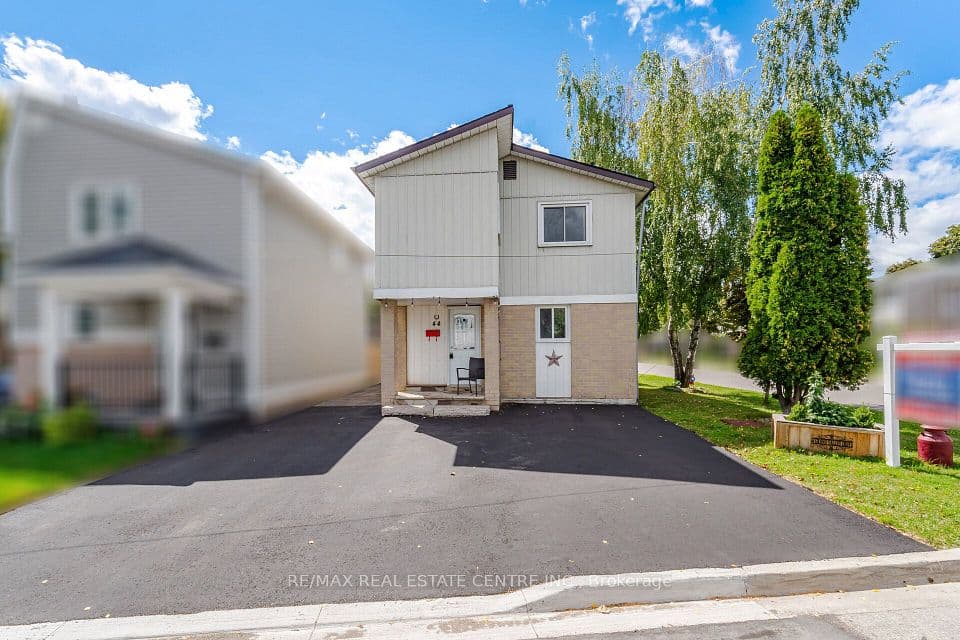 44 Grand Valley Drive, Brampton, ON L6S 2L1 – main photo