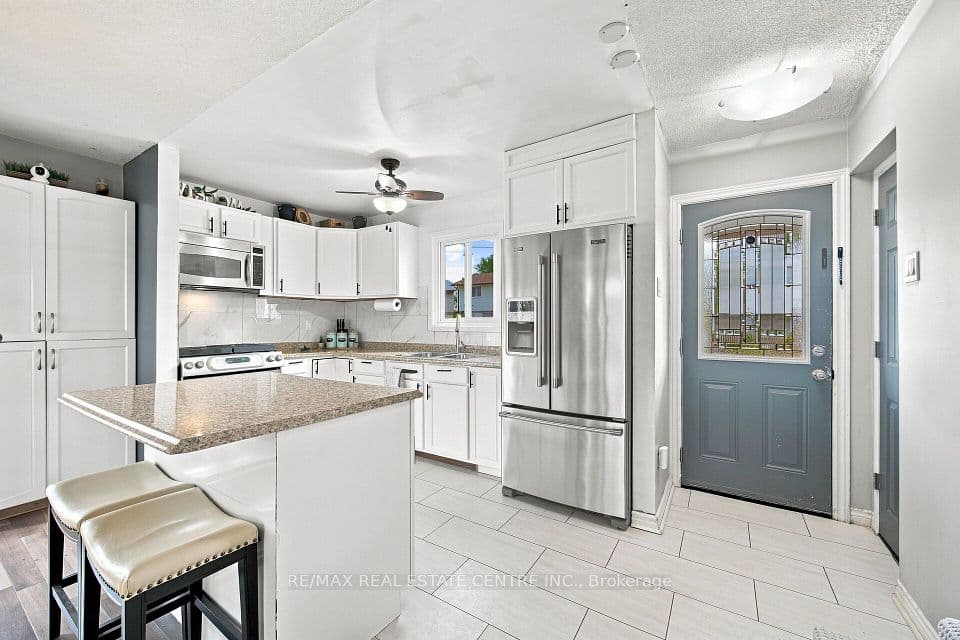 44 Grand Valley Drive, Brampton, ON L6S 2L1 – photo 3