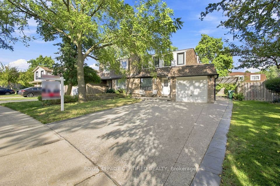 3029 Oslo Crescent, Mississauga, ON L5N 1Z8 – main photo