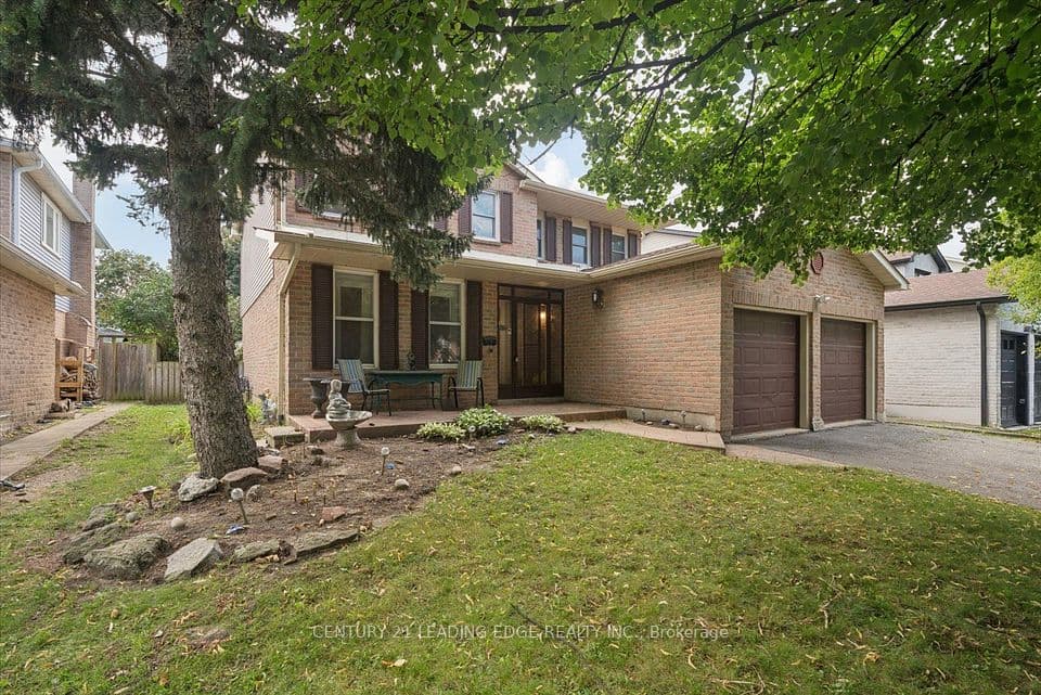 3074 Tours Road, Mississauga, ON L5N 3J2 – main photo