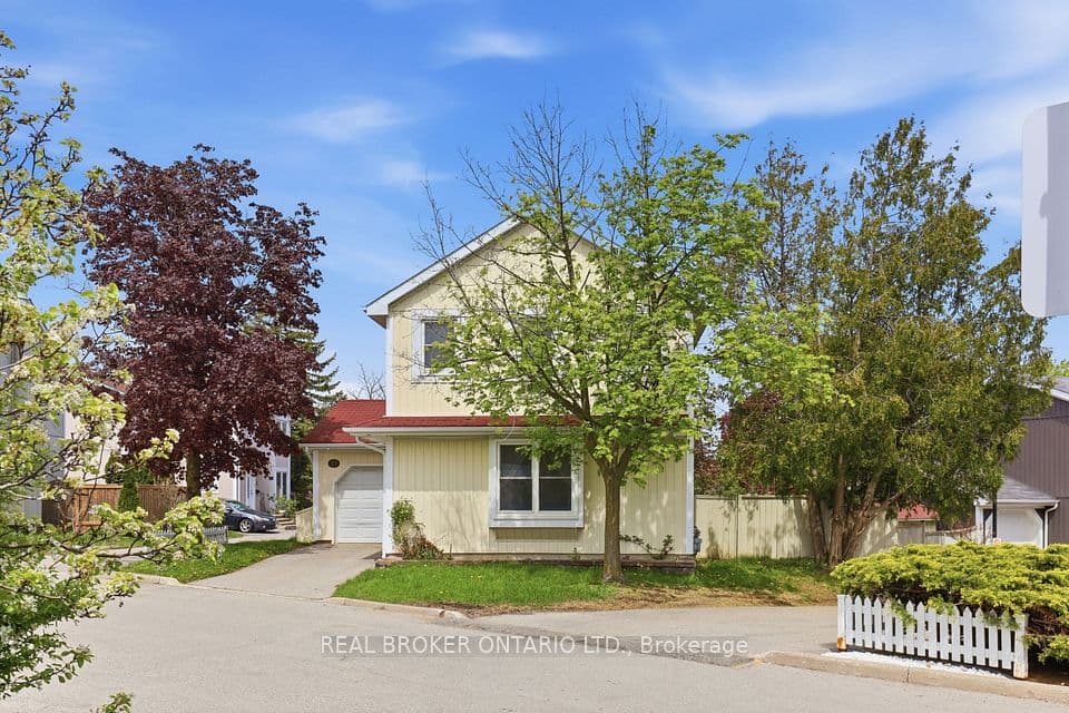 22 Bent Oak Circle, Mississauga, ON L5N 4J2 – photo 3