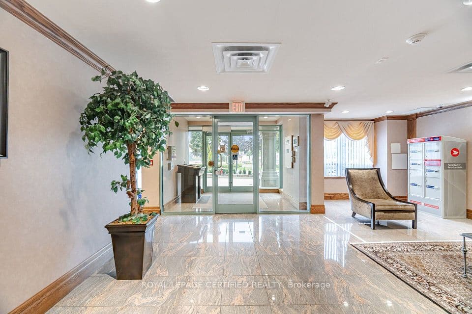 65 Via Rosedale 106, Brampton, ON L6R 3N8 – photo 3