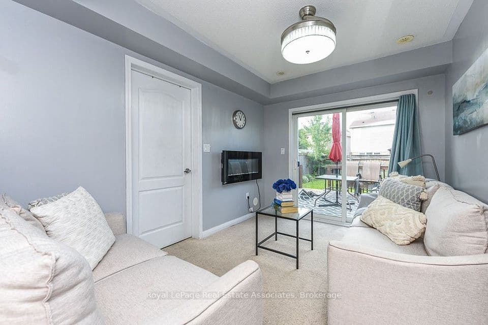 6 Ventura Avenue 2, Brampton, ON L6Y 4Y9 – main photo
