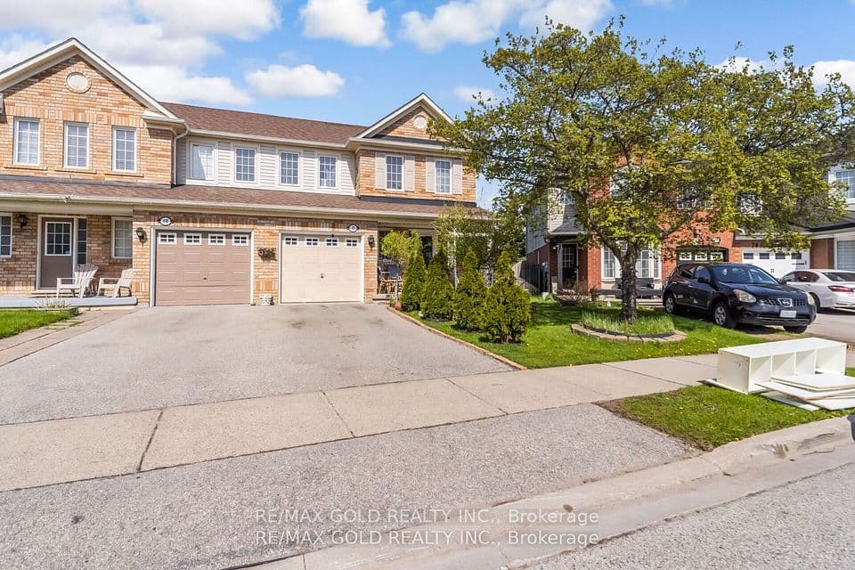 70 Sweetwood Circle, Brampton, ON L7A 2X7 – main photo