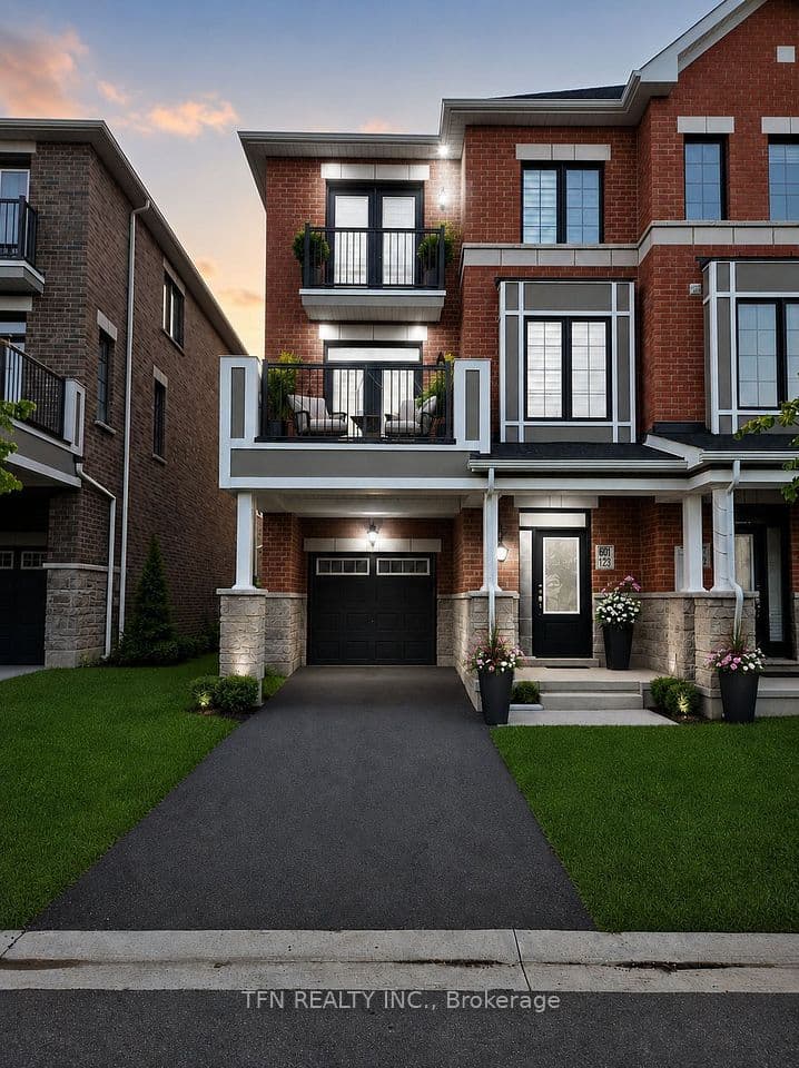127 Keppel Circle, Brampton, ON L7A 5K7 – main photo