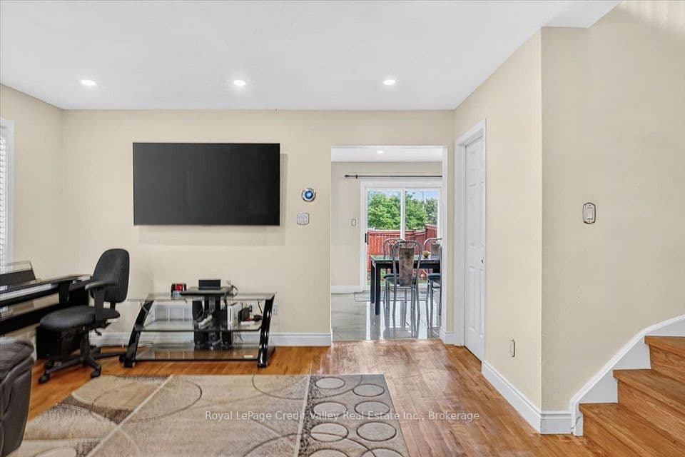43 Coppermill Drive, Brampton, ON L7A 1N1 – photo 3