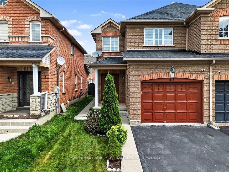 43 Coppermill Drive, Brampton, ON L7A 1N1 – main photo