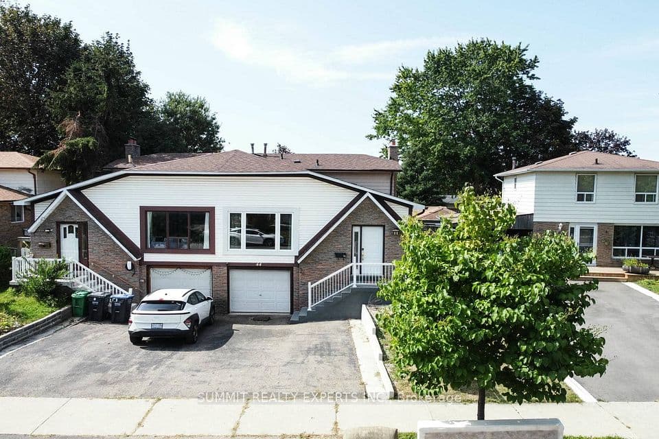 44 Nancy Mccredie Drive, Brampton, ON L6X 2N5 – main photo
