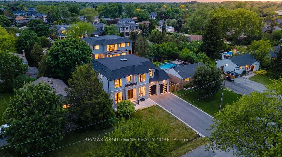 455 Samford Place, Oakville, ON L6L 4E7 – photo 2