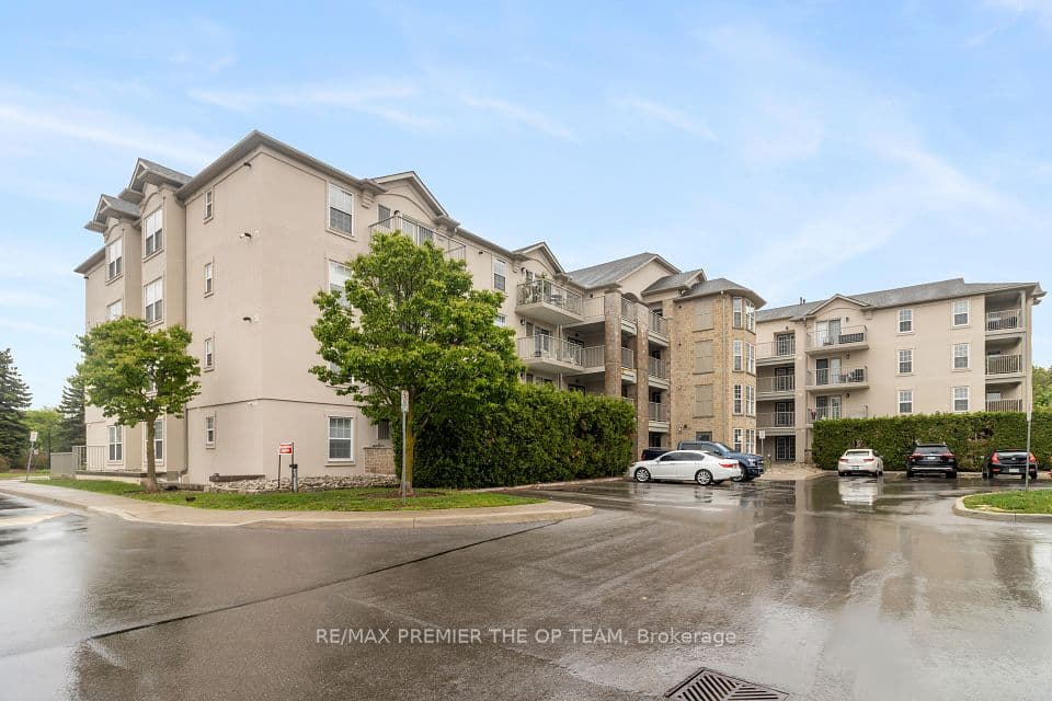 1440 Bishops Gate 404, Oakville, ON L6M 4M9 – photo 3