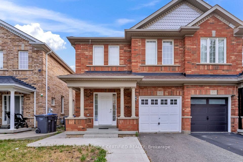 42 Trumpet Valley Boulevard, Brampton, ON L7A 3N8 – main photo