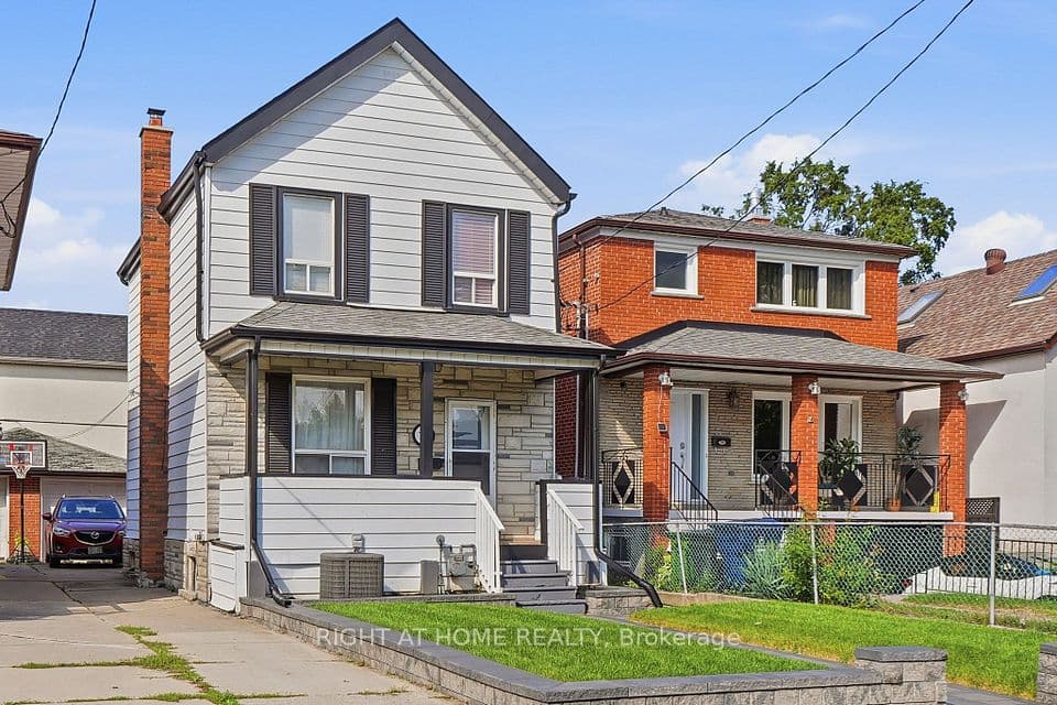 16 Greendale Avenue, Toronto, ON M6N 4P5 – photo 3