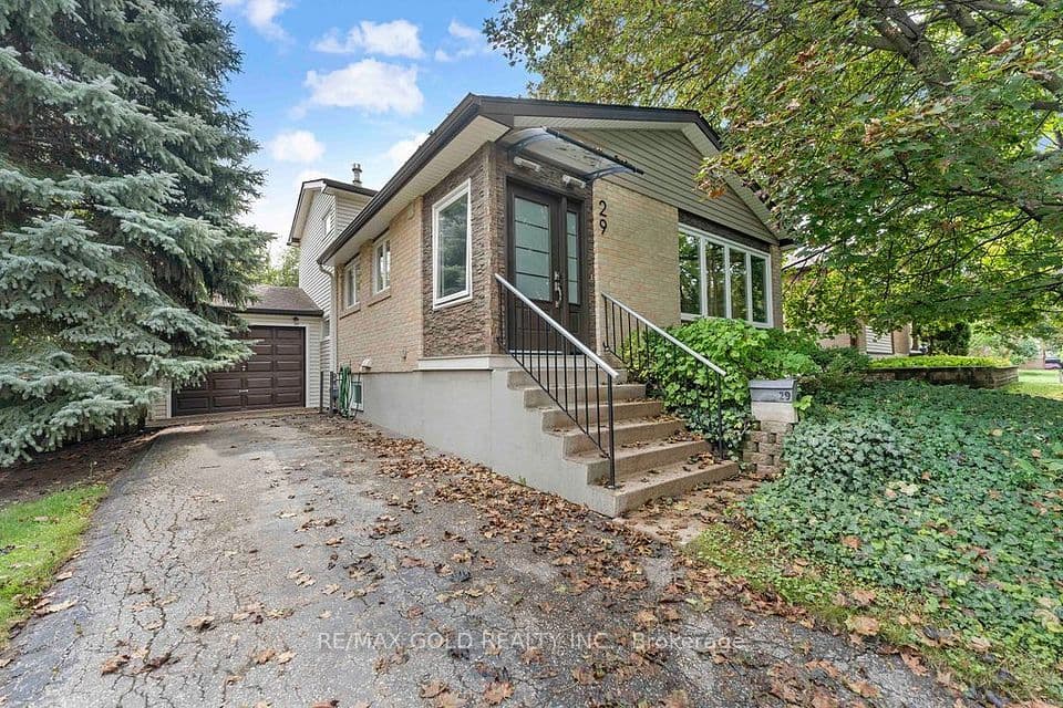 29 Carberry Crescent, Brampton, ON L6V 2G1 – photo 2