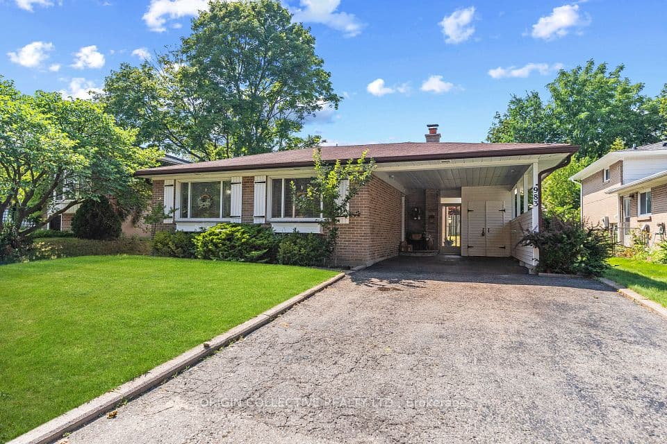 983 Parthia Crescent, Mississauga, ON L4Y 2K9 – main photo
