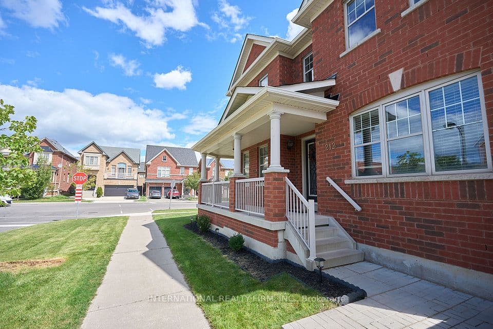 212 Pringle Avenue, Milton, ON L9T 7A1 – photo 3