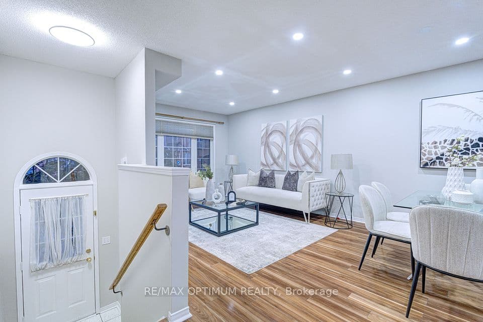 5030 Heatherleigh Avenue 83, Mississauga, ON L5V 2G7 – photo 3