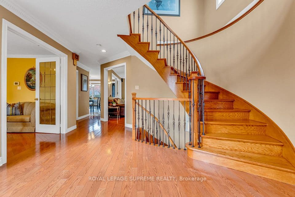 2819 Duncairn Drive, Mississauga, ON L5M 5C6 – photo 3