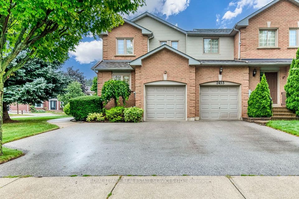 2455 New Wood Drive, Oakville, ON L6H 5Y3 – main photo
