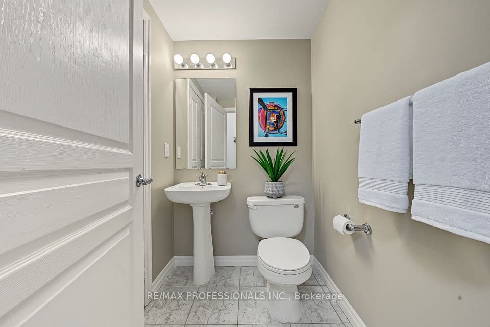 3939 Duke Of York Boulevard 801, Mississauga, ON L5B 4N2 – photo 3