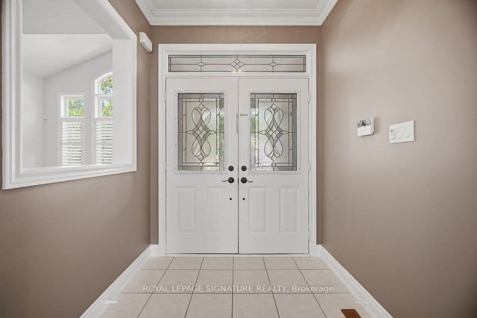 2215 Lapsley Crescent, Oakville, ON L6M 4V2 – photo 2