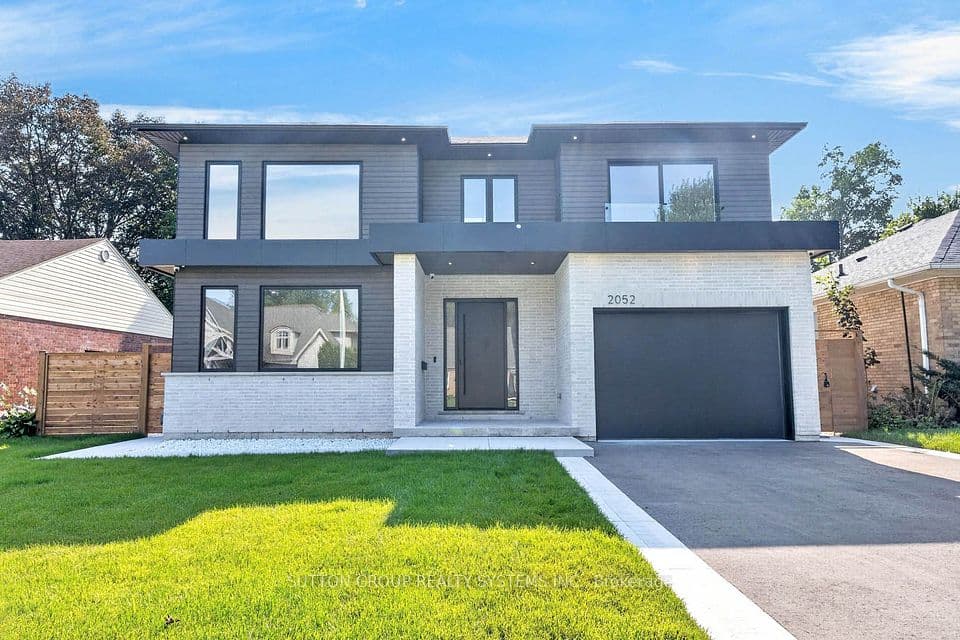 2052 Redan Drive, Mississauga, ON L4Y 1N8 – main photo