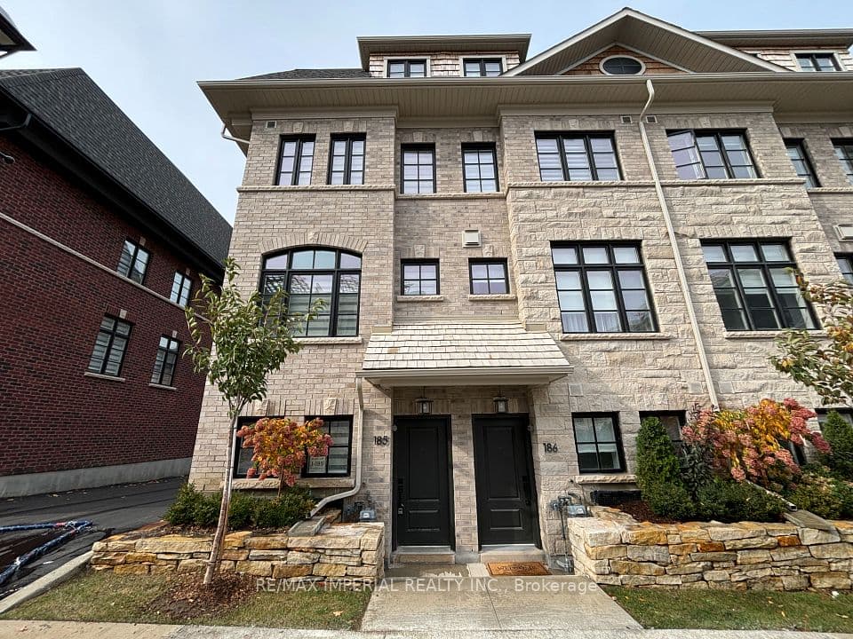 70 Lunar Crescent 185, Mississauga, ON L5M 2R4 – main photo