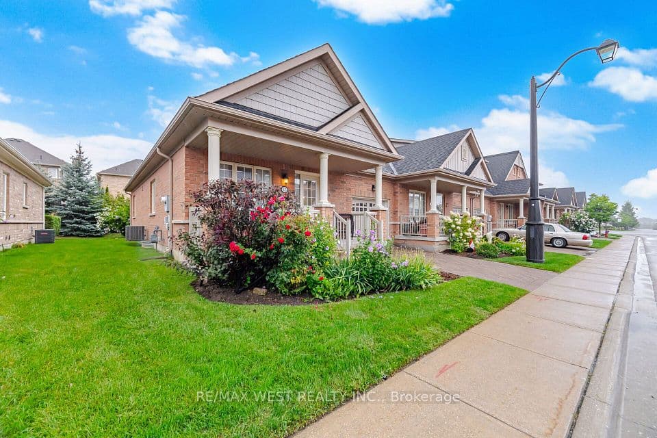 12 Muzzo Drive, Brampton, ON L6R 3W8 – photo 2