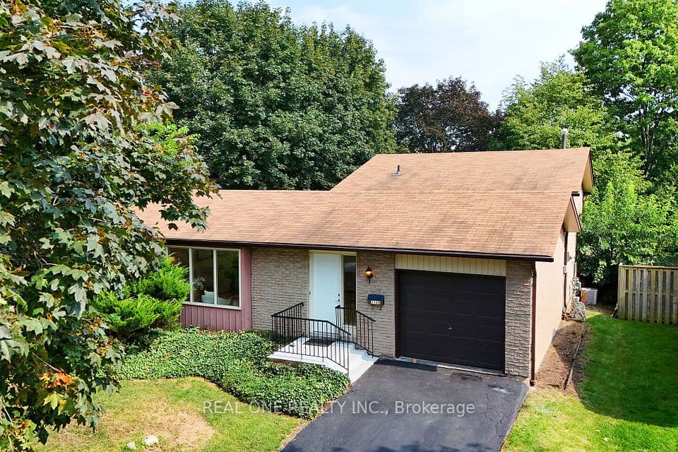 3148 Bentworth Drive, Burlington, ON L7M 1M2 – main photo