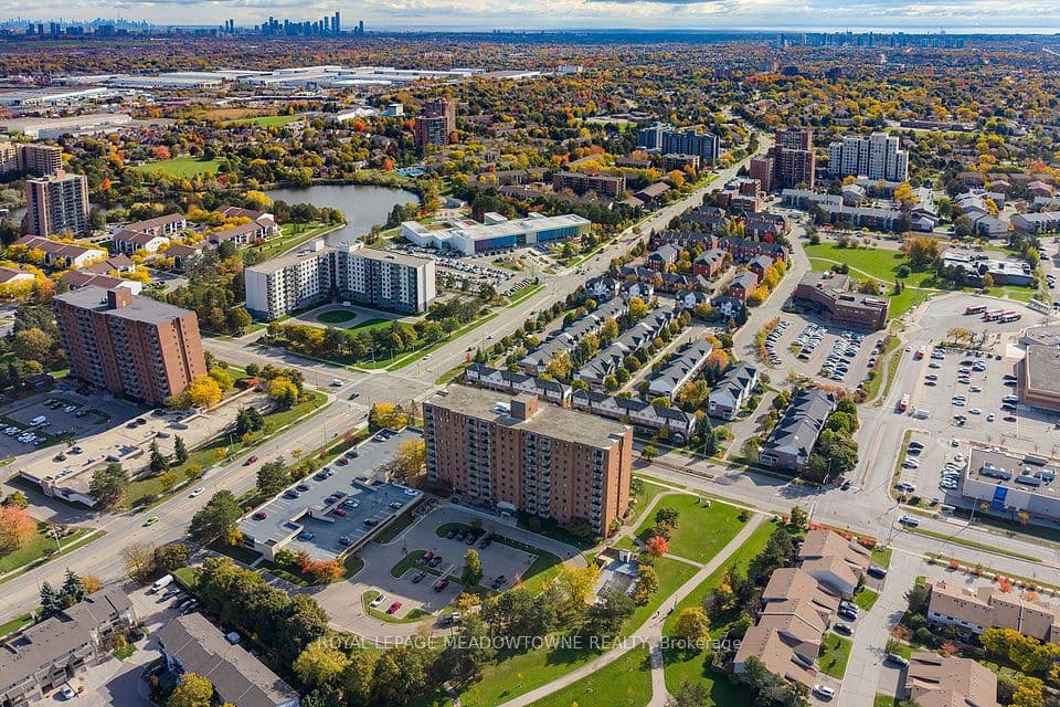 6720 Glen Erin Drive 206, Mississauga, ON L5N 3K8 – photo 3