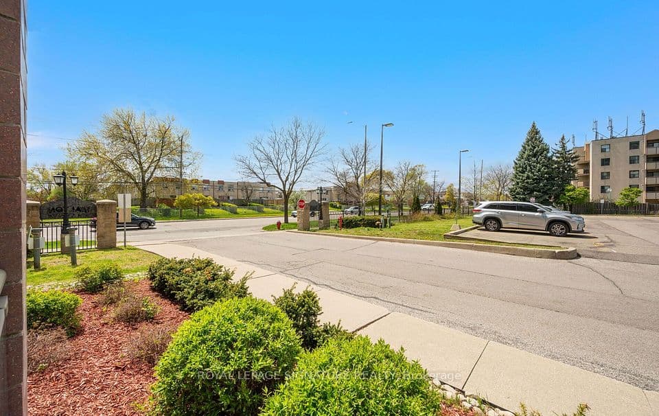 7405 Goreway Drive 104, Mississauga, ON L4T 0A3 – photo 2