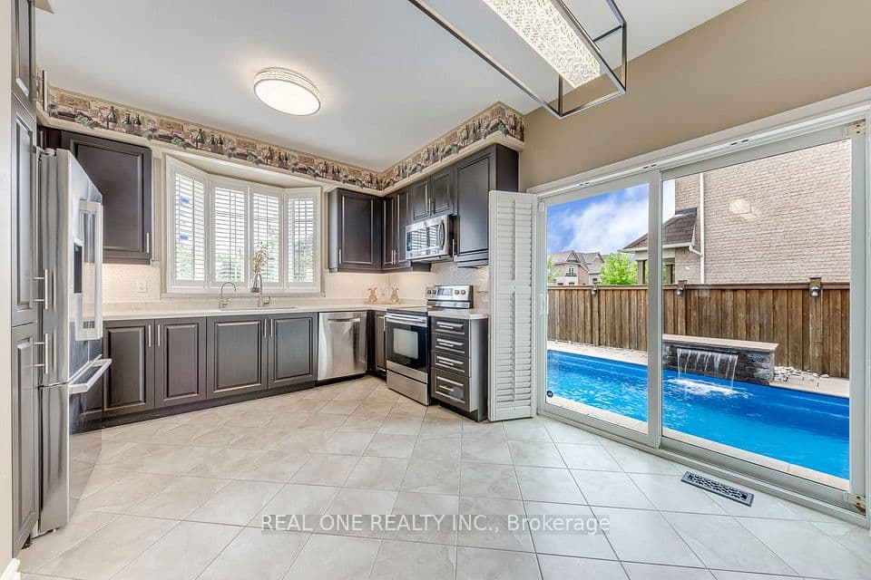 4201 Prudham Avenue, Burlington, ON L7M 0N1 – main photo