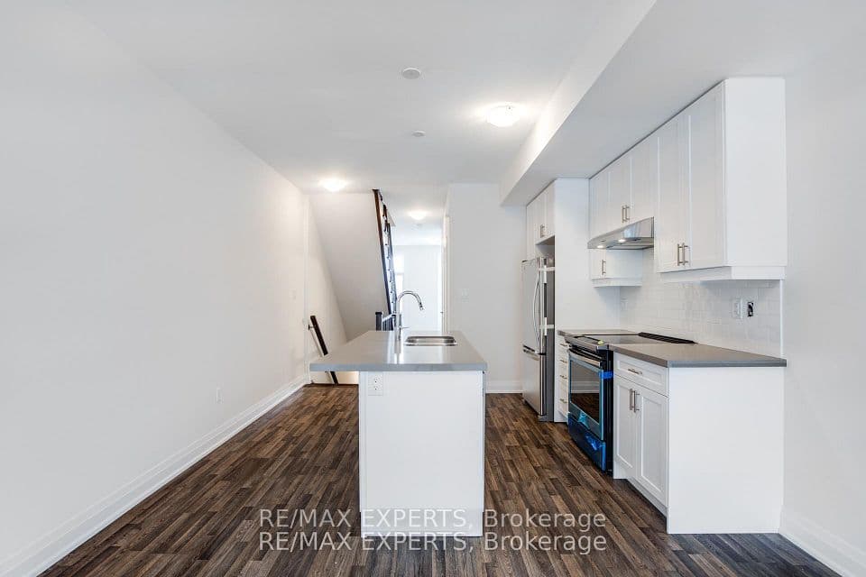 57 Creekbank Road, Toronto, ON M6L 0A3 – photo 3