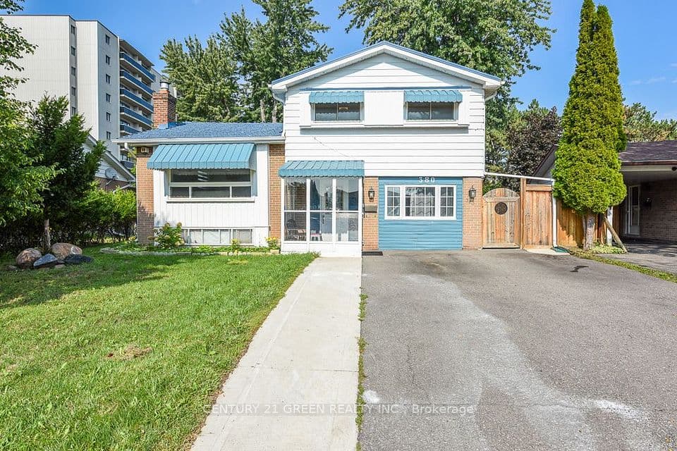 380 Bartley Bull Parkway, Brampton, ON L6W 2L8 – main photo